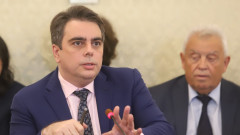 Василев: Пенсиите не са риск за финансите на държавата