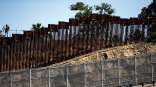 Върховният съд на САЩ удължи строителството на граничната стена с Мексико