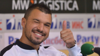 Валери Божинов "избухна" с песен на Цеца (ВИДЕО)