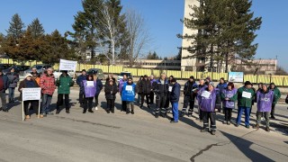 Работещите във военния завод Терем Хан Крум в Търговище