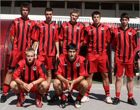 Грозданов замина за Банско с 30 футболисти