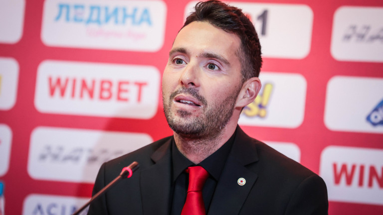 Изпълнителният директор на ЦСКА Стоян Орманджиев е потомствен армеец. Дядо
