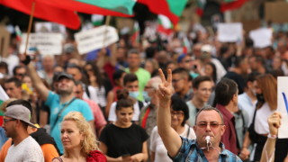 Българи живеещи в чужбина също се организираха протести с искане