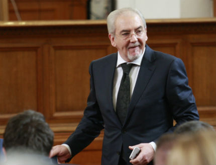 Задължителният вот не реформира политическата система, убеден Местан