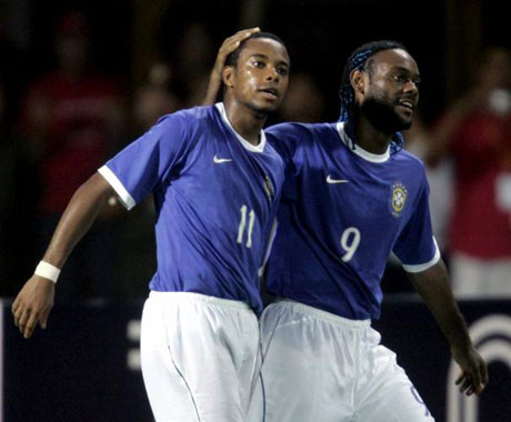 Бразилия с измъчена победа над Еквадор