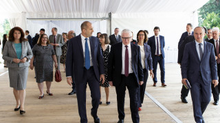 Българските граждани които протестират днес в цялата страна изискват прозрачност