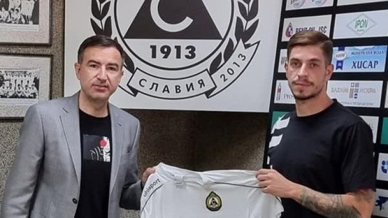 Славия се раздели с Константин Чешмеджиев, потвърдиха от клуба във