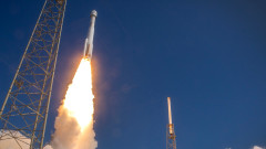 Екипажът на Starliner достигна Международната космическа станция