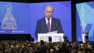 Президентът на Русия Владимир Путин предупреди че комбинацията от санкции