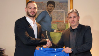 Левски подписа с национала Симеон Славчев за 3 години Сините