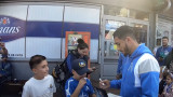 Футболистите на Левски посетиха родния дом на Апостола