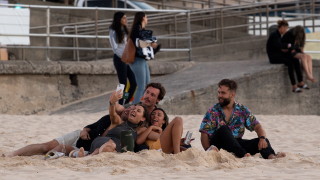 Австралия започна 2022 г с рекорден брой новозаразени с COVID 19