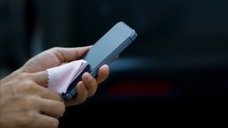 Телефонът ни е най мръсното нещо до което ръцете ни ще