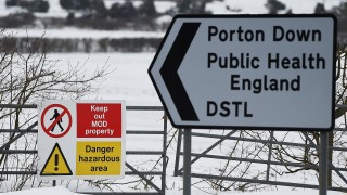 Експерти от британската лаборатория Портън даун не са успели да