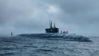 Стратегическата руска подводница Княз Владимир отплава за контролни тестове преди да