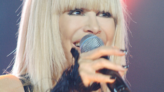 Лили Иванова: Не ме снимайте, защото пея на живо!