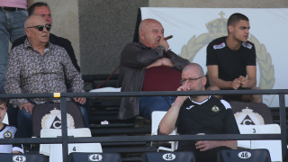 Ексцентричният президент на Славия Венцеслав Стефанов не изпусна възможността