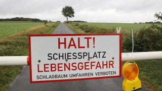 Властите в Северозападна Германия обявиха бедствено положение заради горски пожар