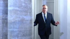 Германският министър на отбраната иска АзГ да няма достъп до класифицирана информация