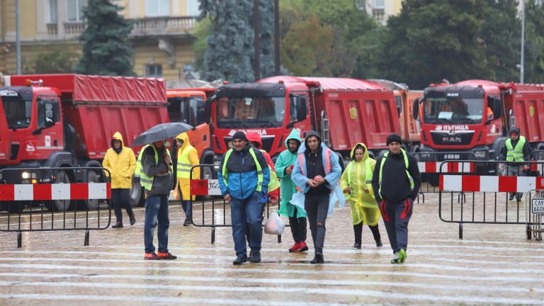 Пътищарите питат кой ще плати ремонтите на 270 пътища 