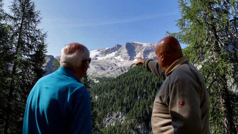 Спасителните екипи откриха 8 оцелели от лавината в италианските Алпи