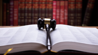 Нигерийски съд пусна под гаранция бившия управител на централната банка