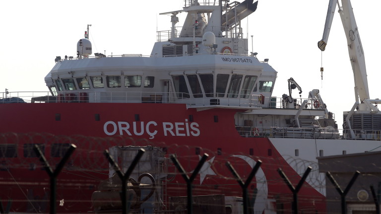 Турция строи трето морско хранилище за газ