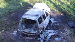 Изгорял автомобил с чужда регистрация е открит в пропаст на пътя Симитли-Банско