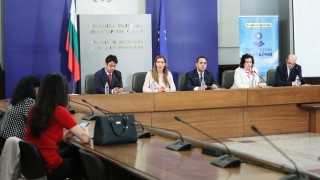 До момента имаме 15 плажа които предлагат безплатни шезлонги и