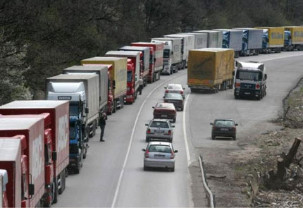Влиза в сила забрана за движение на камиони  по част от пътищата