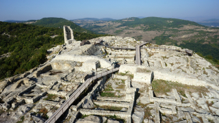 Археолозите откриха нови находки при разкопките на Перперикон съобщава Нова