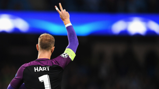 Вратарят на Уест Хем Джо Харт бе хванат от