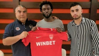 Царско село се подсили с холандското крило Родни Антуи Офанзивният