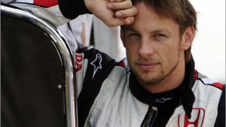 Бътън завъртя и обиколка на бегом