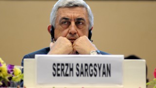 Хиляди на протест срещу експрезидента на Армения