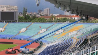 Започна монтажът на новата озвучителна система на националния стадион Васил