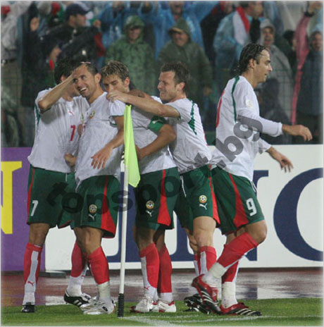 България отстъпи с две места в ранглистата на ФИФА
