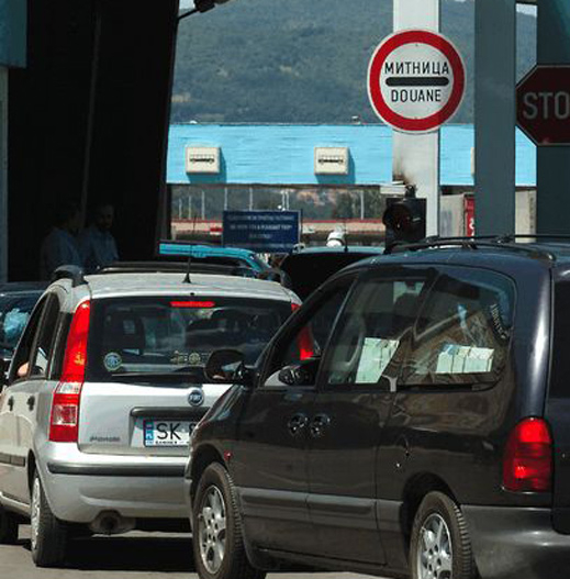Сърбия рекетира преминаващите през границата шофьори