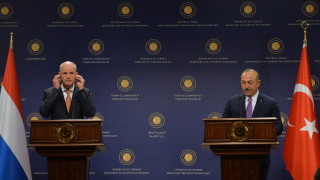 Холандия и Турция разрешиха дипломатическото напрежение