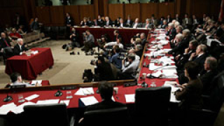 Сенатът на САЩ с резолюция за Ирак