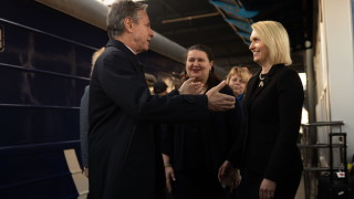 Посланикът на САЩ в Украйна Бриджит Бринк обмисля оттеглянето си