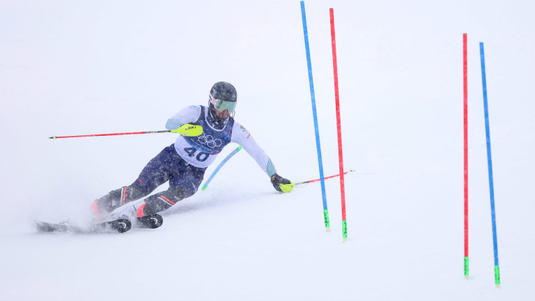 Калин Златков също не успя да финишира в слалома на