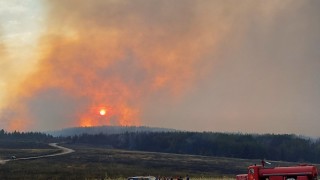 Пожар бушуващ на територията на Северна Македония край град Пехчево