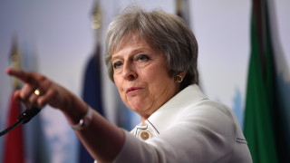 Правителството на Великобритания подкрепя проектозакон който би санкционирал като криминално престъпление