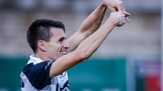 Нападателят на Локомотив Пловдив Бирсент Карагарен беше избран за играч