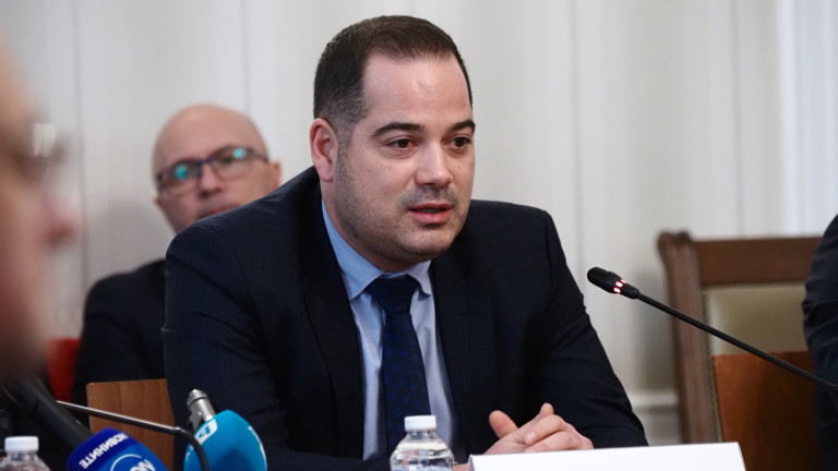 Калин Стоянов уверява: Няма теч от ГДБОП към Нотариуса