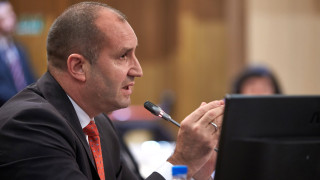 Президентът иска НС да контролира харченето на бюджетния излишък