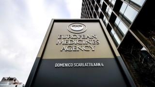 Европейската агенция по лекарствата EMA заяви в петък че очаква