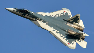 Русия твърди, че модернизираната версия на морално остарелия изтребител Су-57 най-сетне е направила своя първи полет