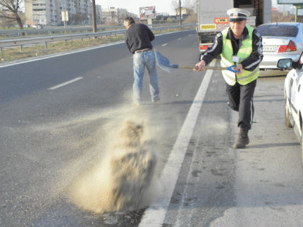 Сървайвърката Жени бременна от звезда на Берое